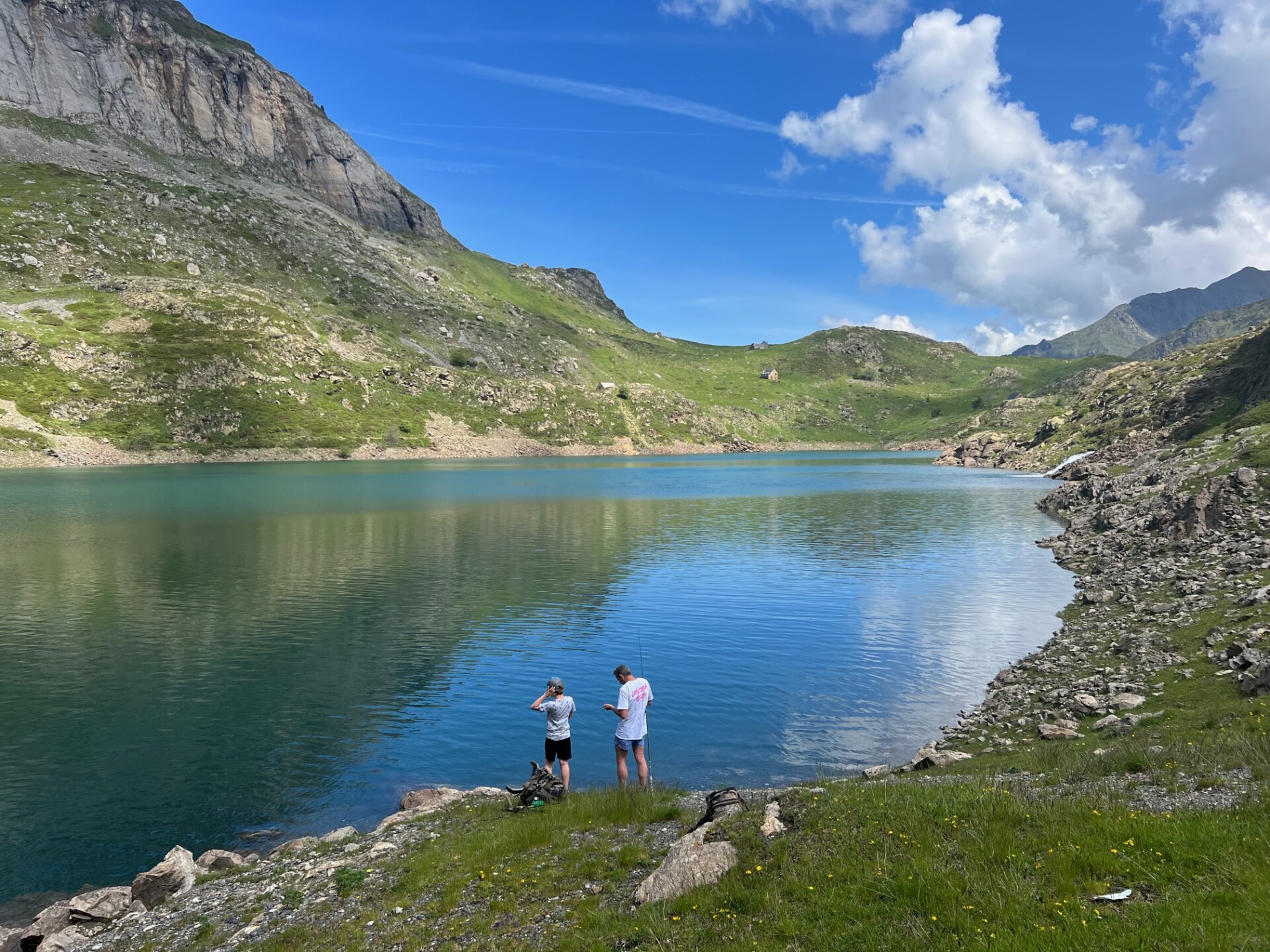 pêche lac montagne famille